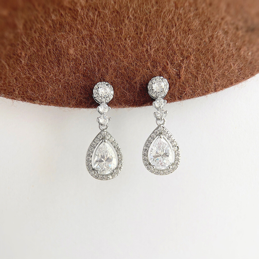 ジルコンドロップ スイングイヤリング【ノンホール(スプリングタイプ)】