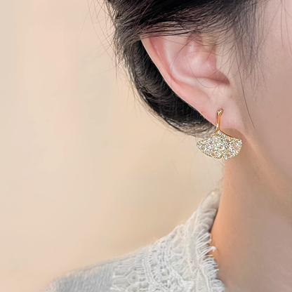 【新作｜12/3(月)〜】イチョウリーフパヴェイヤリング【ノンホール（フラットタイプ）】