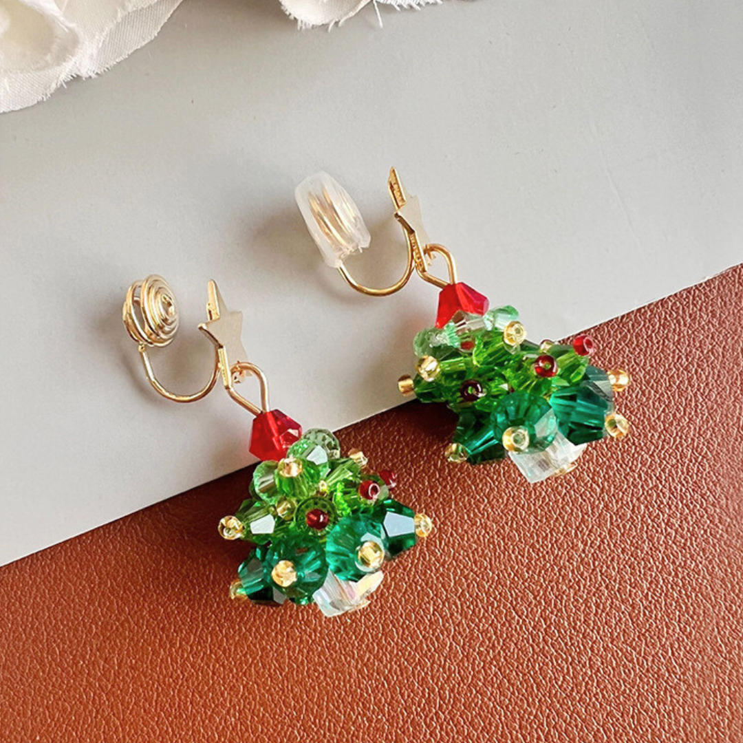 【新作｜12/14(日)〜】クリスマスツリービーズイヤリング【ノンホール（スプリングタイプ）】