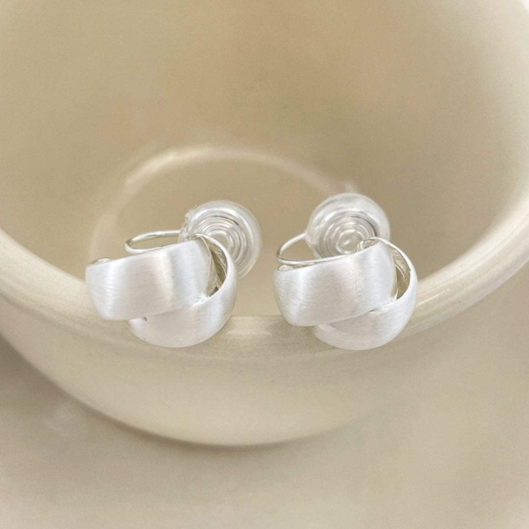 【予約販売｜10/30(木)〜発送】マットツイストイヤリング【ノンホール(スプリングタイプ)】