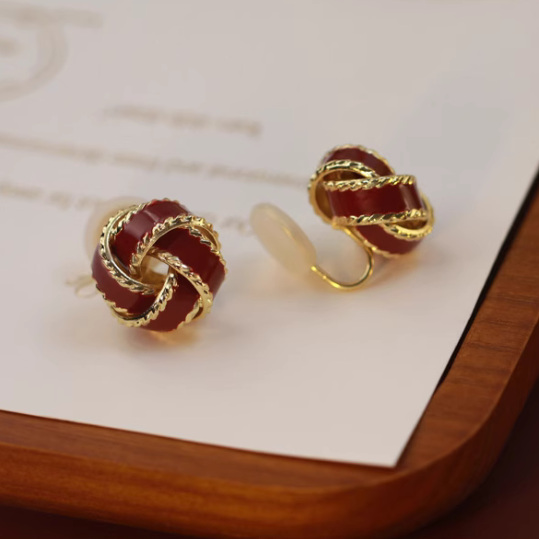 【新作｜12/14(日)〜】ツイストノットエナメルイヤリング【ノンホール（フラットタイプ）】