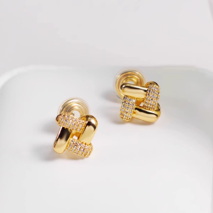 【新作｜12/3(月)〜】クロスチェーンイヤリング【ノンホール（フラットタイプ）】