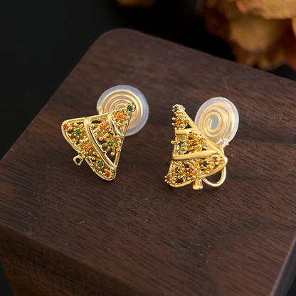 【新作｜12/14(日)〜】ゴールドクリスマスツリーイヤリング【ノンホール（フラットタイプ）】