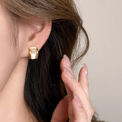 ニュアンススクエアイヤリング【ノンホール（フラットタイプ）】