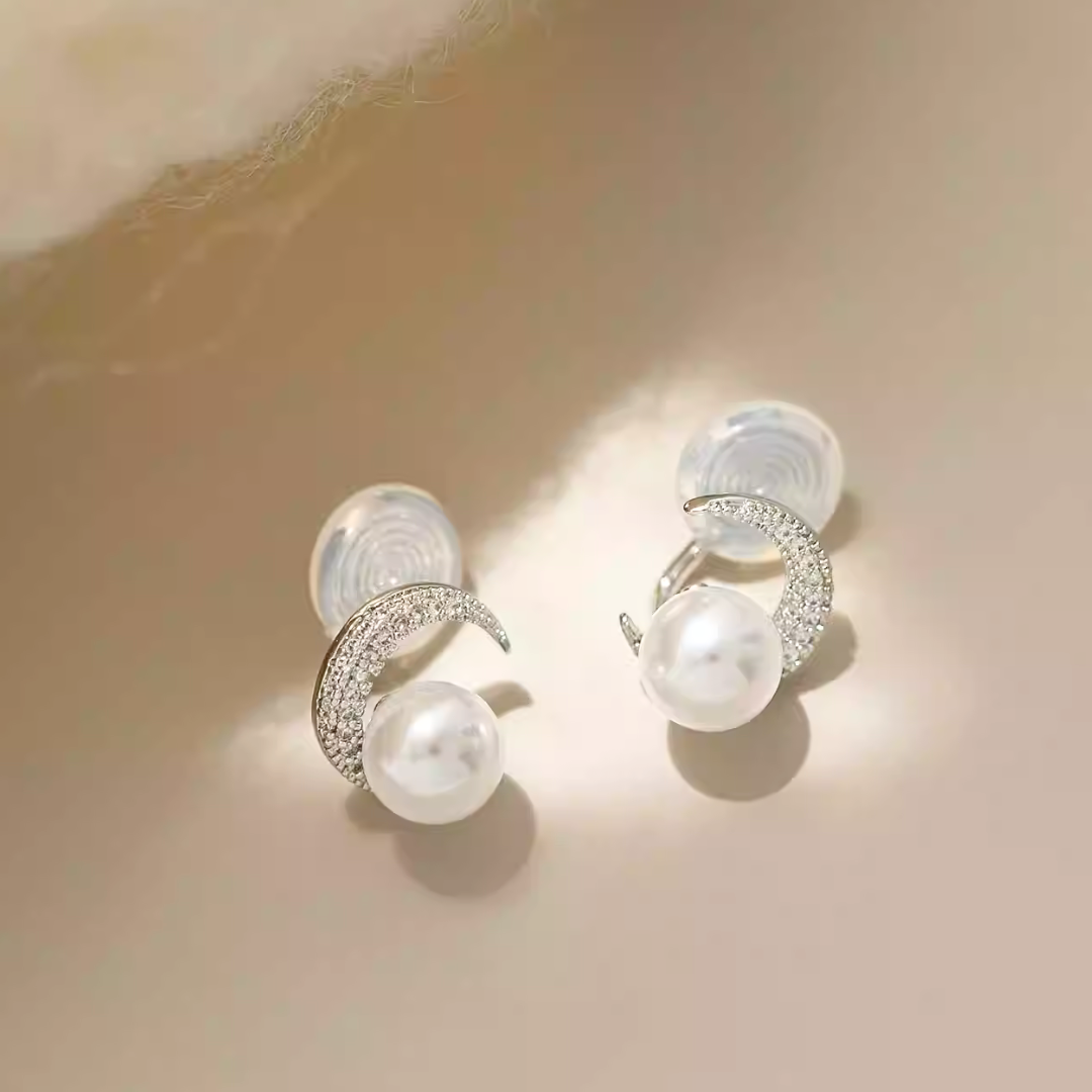 ムーン×パール イヤリング【ノンホール（フラットタイプ）】