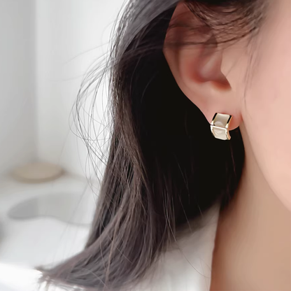 ニュアンススクエアイヤリング【ノンホール（フラットタイプ）】