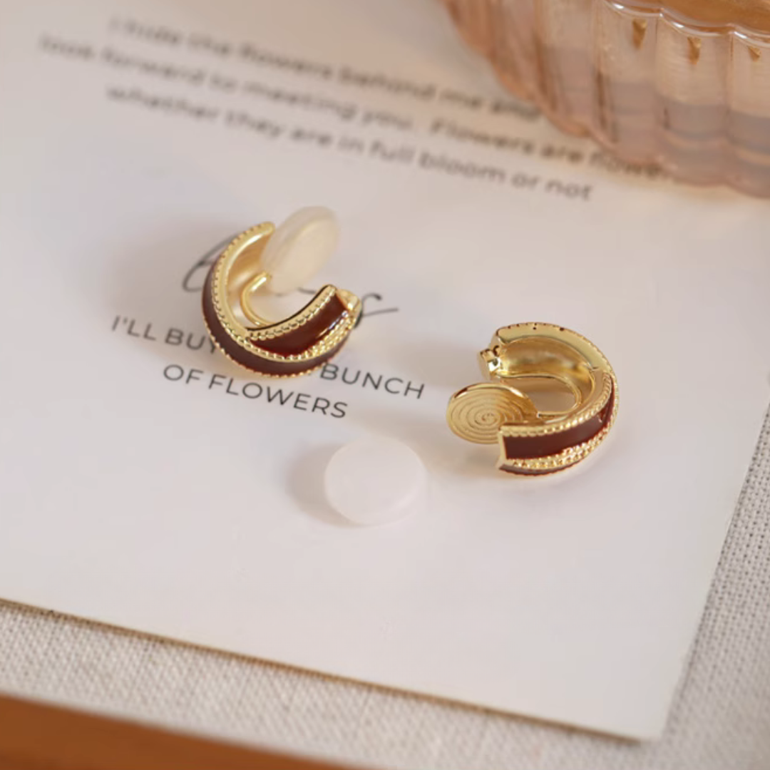 【新作｜12/14(日)〜】ワインレッドクロスイヤリング【ノンホール（フラットタイプ）】