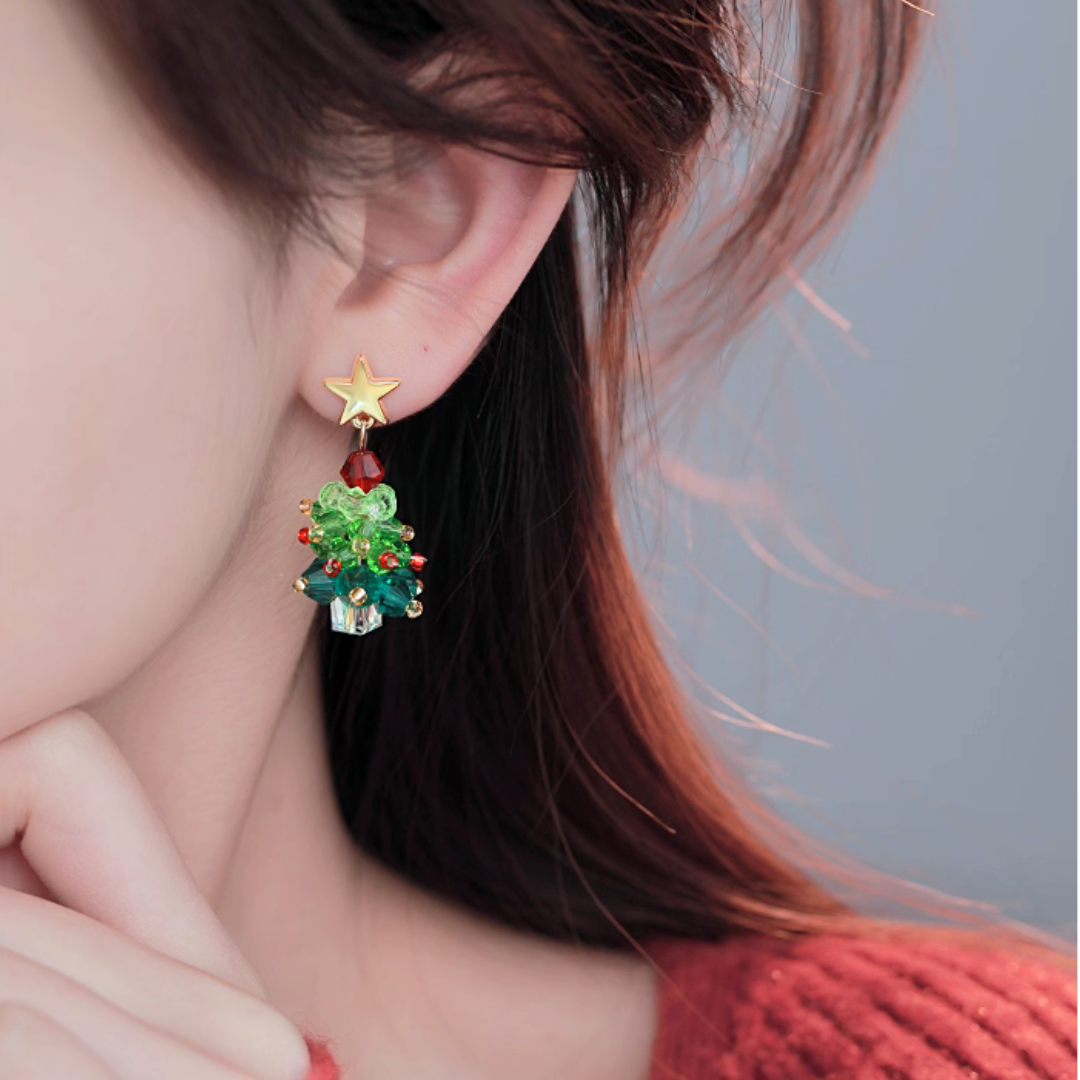 【新作｜12/14(日)〜】クリスマスツリービーズイヤリング【ノンホール（スプリングタイプ）】